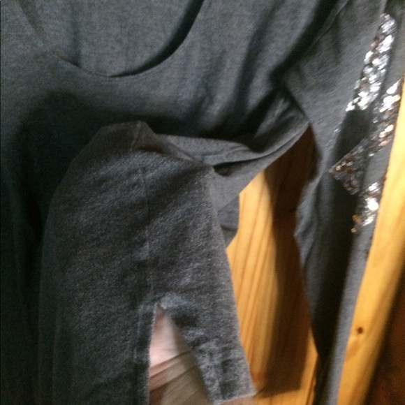 Victoria’s Secret Pink Long Sleeve Gray Sequined Logo Top - Picture 9 of 9